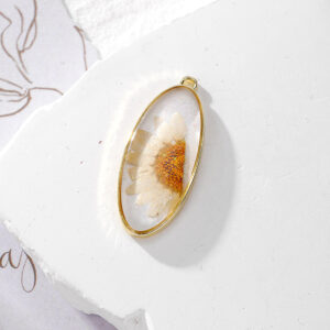 1 glitter oval white daisy / GH50