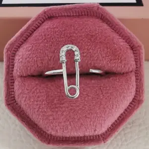 r6284 / Adjustable Opening