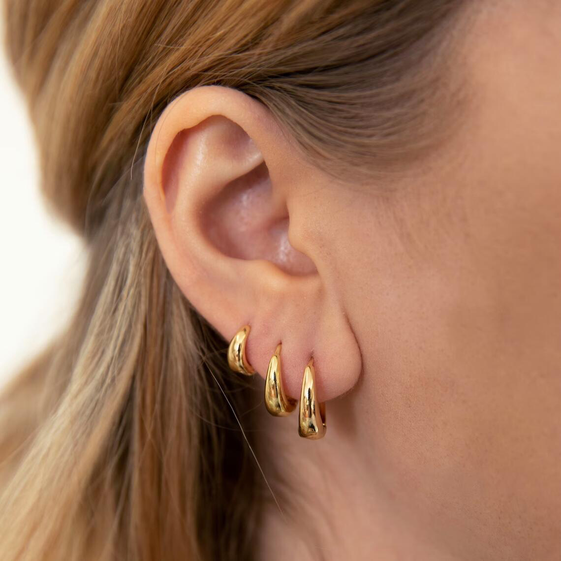 Wholesale Cross-Border fashion simple big earrings high-grade niche European and American style metal earrings high-grade personalized punk earrings