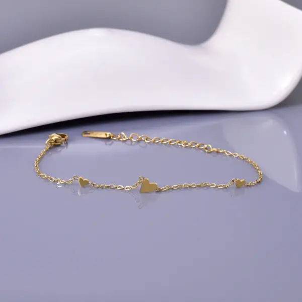 Wholesale 304 Stainless Steel Heart Shape Ion Plating (IP) 18K Real Gold Plated Cute Waterproof Non Tarnish Bracelets