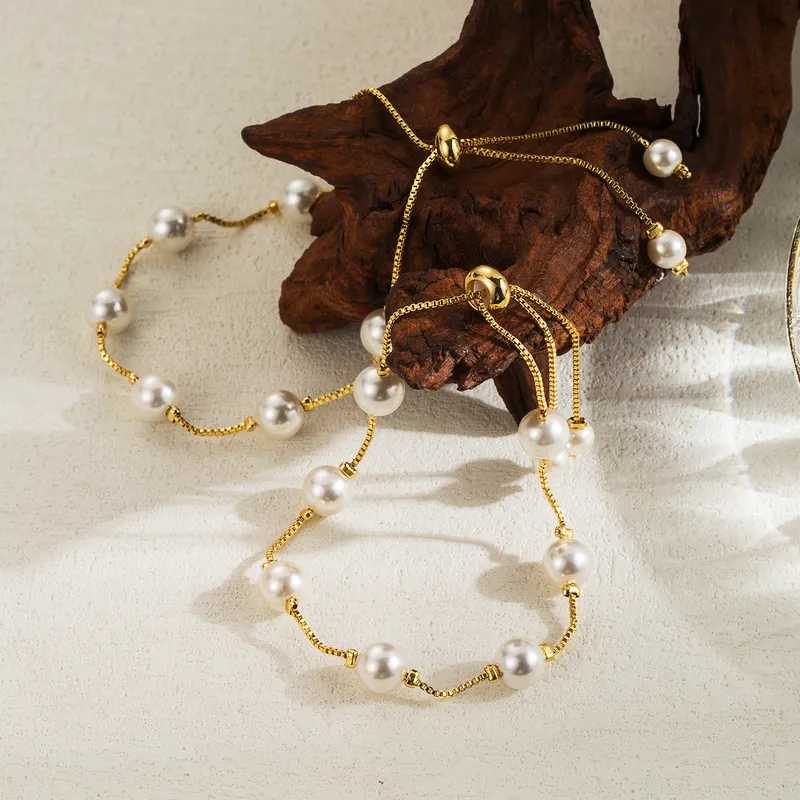 Wholesale Ig Style Classic Style Round Copper 18k Gold Plated Bracelets In Bulk