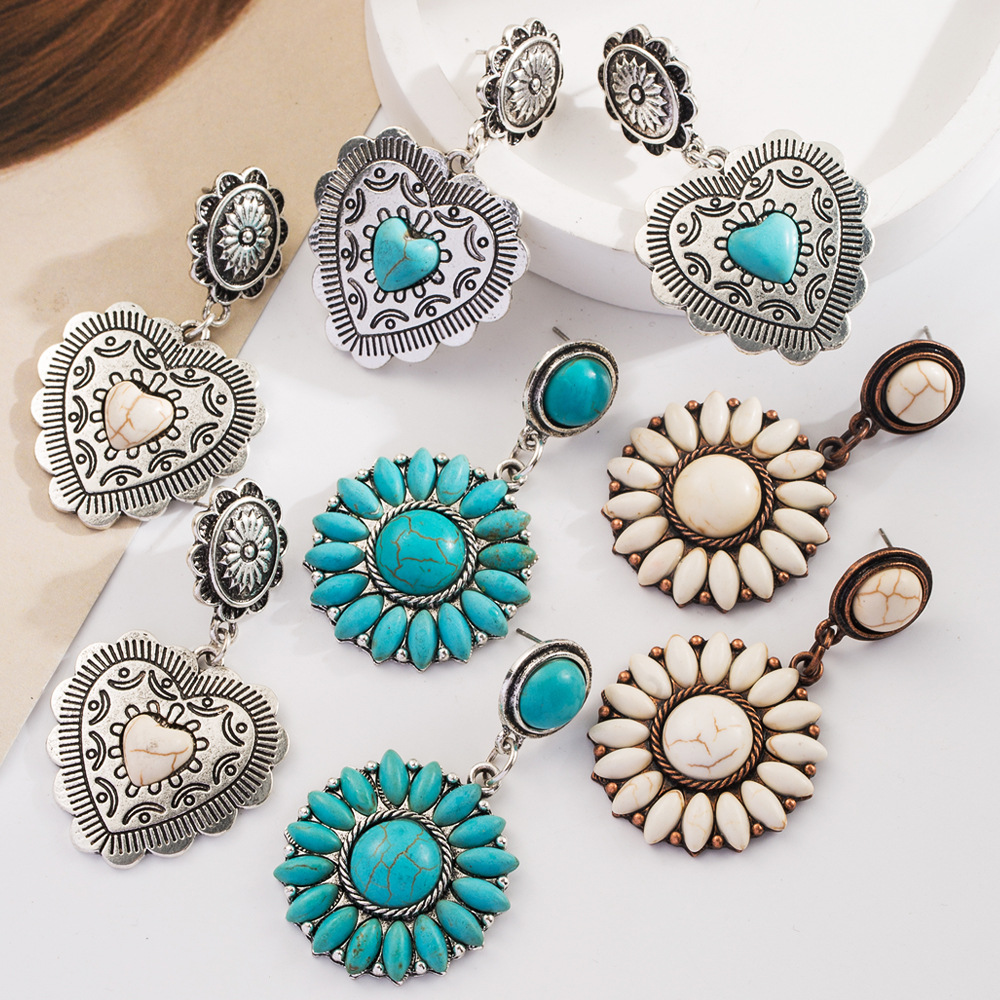 Wholesale Europe and the United States independent station exaerated turquoise earrings retro fashion new geometric love round earrings cross-border s