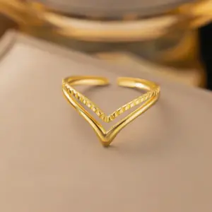 11 [Af118] Double-Layer V-Shaped Ring / Gold