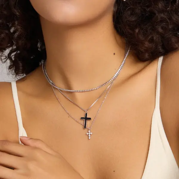 Wholesale PVD Coated Real Gold Plated 16K Gold White Gold Plated Cross 304 Stainless Steel Modern Style Artistic Waterproof Non Tarnish 304 Stainless Steel Necklace