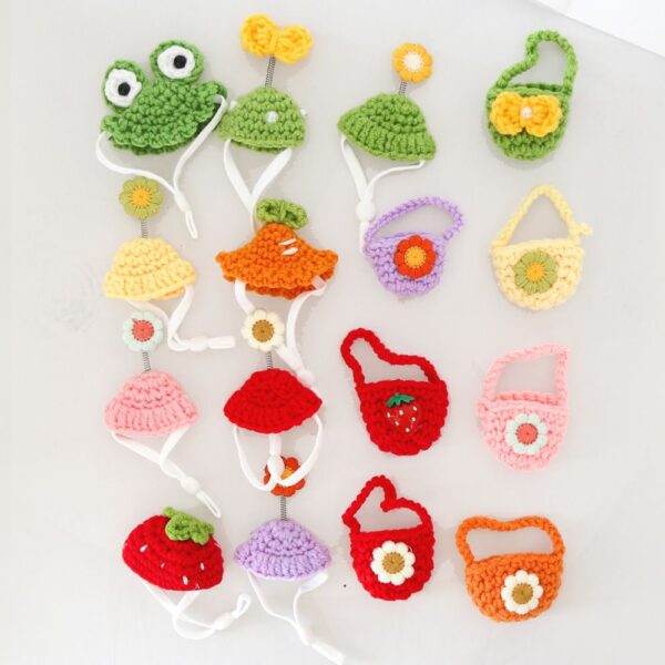 Wholesale in stock Hamster Golden Bear Hat Hamster Clothes Pet Headwear Hat Honey Bag Flower Branch Dutch Pig Bag suit