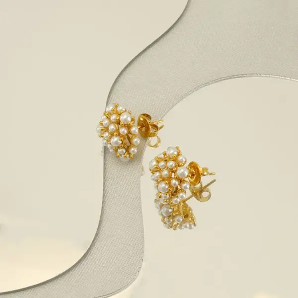 Wholesale 1 Pair Elegant Geometric Polishing Plating Inlay 304 Stainless Steel Freshwater Pearl 18K Gold Plated Ear Studs