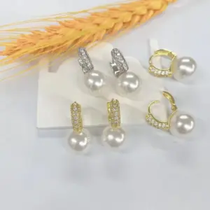 Wholesale 1 Pair Fashion Geometric Copper Inlay Artificial Pearls Zircon Drop Earrings