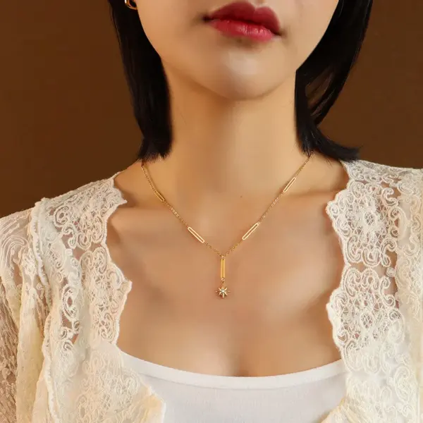 Wholesale PVD Coated Real Gold Plated 18K Gold Geometric 304 Stainless Steel Fashion Waterproof Non Tarnish 304 Stainless Steel Necklace