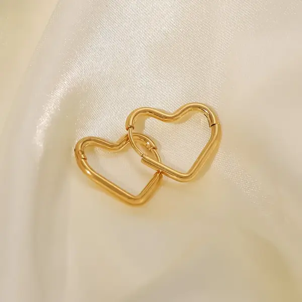 Wholesale Romantic Heart Shape Gold Plated 304 Stainless Steel PVD Coated Earrings