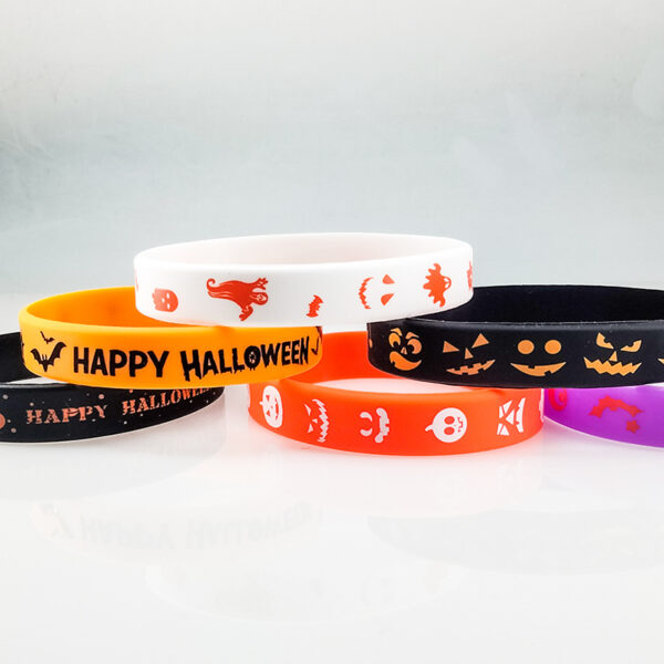 Wholesale Halloween funny ghost haunted house skull silicone bracelet