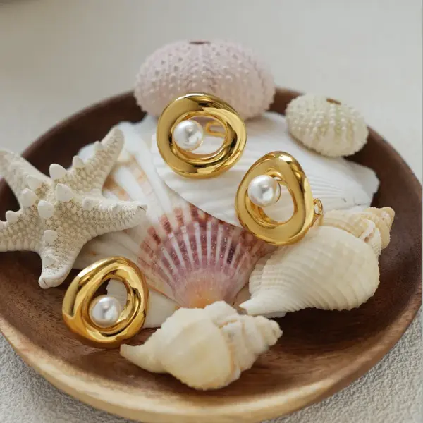 Ion Plating (IP) Real Gold Plated 18K Solid Color 304 Stainless Steel Imitation Pearl Elegant Retro Simple Style Waterproof Non Tarnish Open Rings