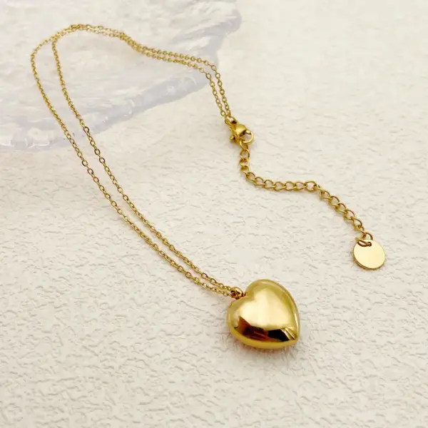 Wholesale PVD Coated Real Gold Plated 14K Gold Heart Shape 304 Stainless Steel Vintage Style Luxurious Waterproof Non Tarnish 304 Stainless Steel