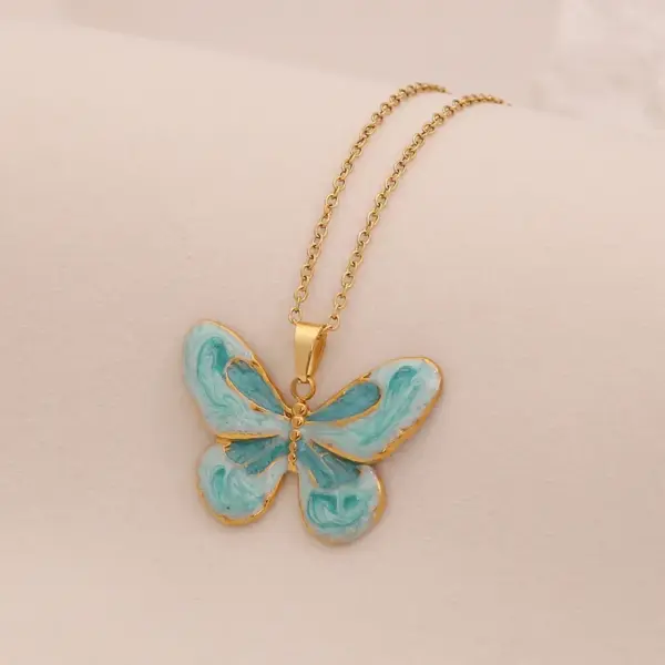 Wholesale Ion Plating (IP) Real Gold Plated Heart Shape Butterfly 304 Stainless Steel Elegant Cute Romantic Waterproof Non Tarnish 304 Stainless Steel Lobster Trigger Clasp Closure Pendant Necklace Necklace