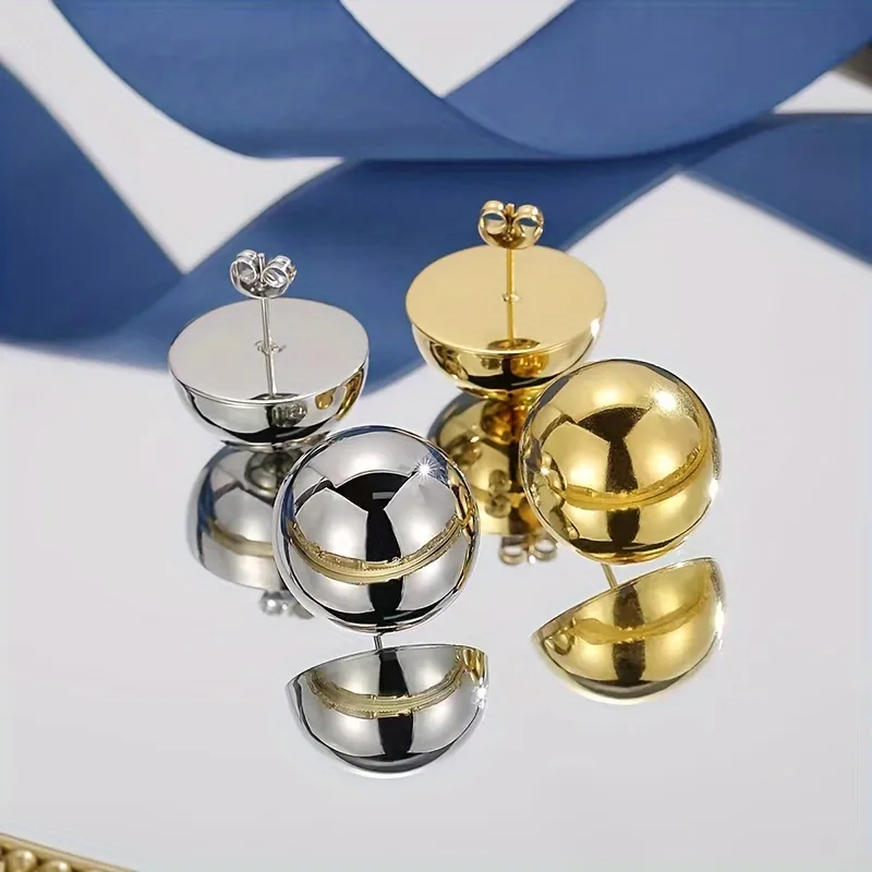 Wholesale Casual Simple Style Round 201 Stainless Steel Gold Plated Ear Studs