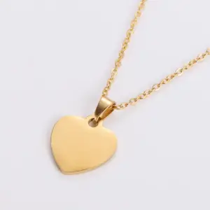 Wholesale Ion Plating (IP) 18K Gold Plated Heart Shape 304 Stainless Steel Sweet Simple Style Waterproof Non Tarnish 304 Stainless Steel Pendant Necklace