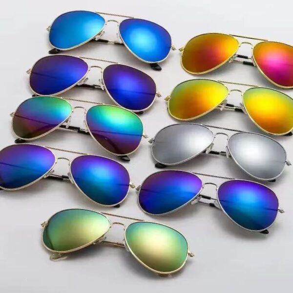 Wholesale Selling 3026 Color Film Sunglasses for Men and Women iving and Fishing Trendyy Sunglasses Fashion Glasses