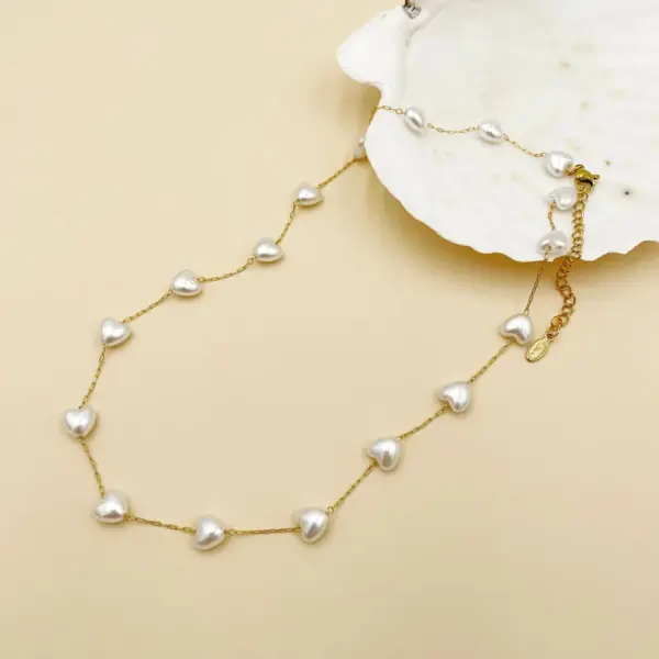 Wholesale Jewelry Simple Style Heart Shape 304 Stainless Steel Shell 14K Gold Plated Chain Stainless Steel Necklaces