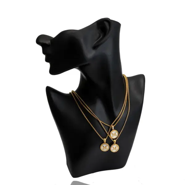 Wholesale PVD Coated 18K Gold Plated Letter 304 Stainless Steel Casual Modern Style Waterproof Non Tarnish 304 Stainless Steel Pendant Necklace