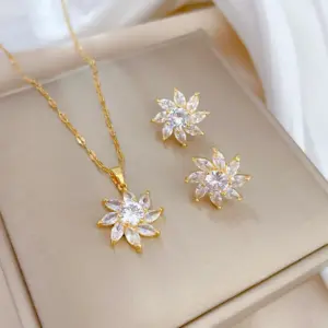 Wholesale Real Gold Plated 304 Stainless Steel PVD Coated Artificial Gemstones Flower Waterproof Non Tarnish Sweet Ear Studs For Women'S