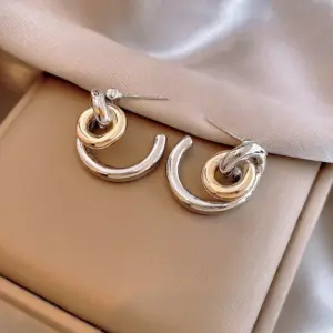 51# Silver Needle-Gold-Silver-Round