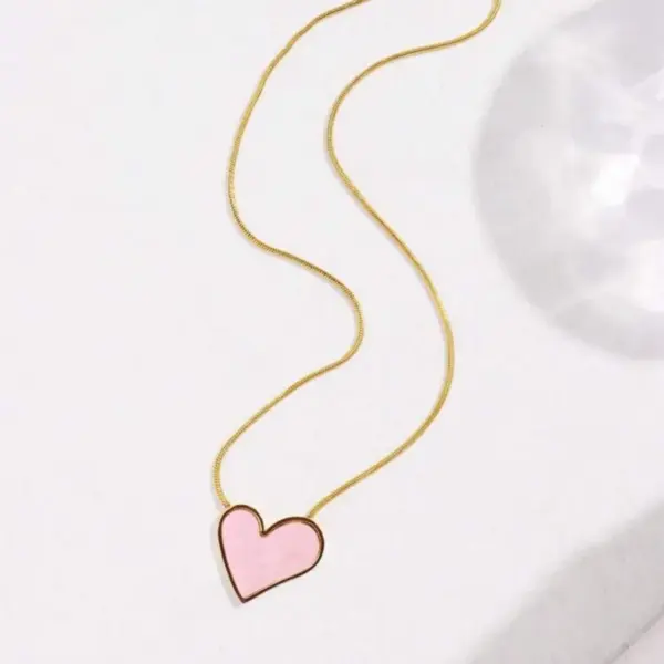 PVD Coated Real Gold Plated 18K Heart Shape Stainless Steel Simple Style Classic Waterproof Non Tarnish 304 Pendant Necklace
