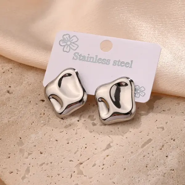1 Pair/Package Casual Modern Style Red Heart Rhombus Polishing 201 Stainless Steel Earrings