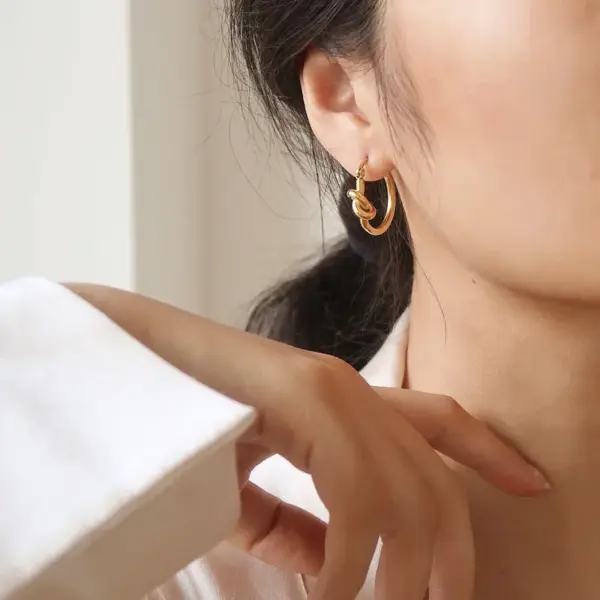 Wholesale PVD Coated 18K Gold Real Gold Plated Geometric 201 Stainless Steel Retro Waterproof Non Tarnish Hoop Earrings