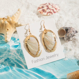 29244-1-colour (natural shells, different sizes, random textures, not actually stuck)