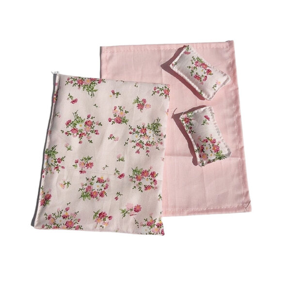 Wholesale 1:12 Doll House dollhouse Mini Model Bedroom Scene Handmade Bedding Bed Sheet Quilt Cover Pillow