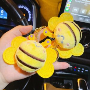 Wholesale Cartoon plush doll keychain cute bee key doll pendant clothing bag accessories brooch accessories