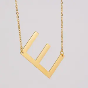 Golden E [with Chain]]