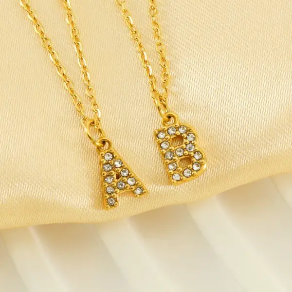 Wholesale PVD Coated 18K Gold Plated Letter Titanium Steel Simple Style Classic Style Waterproof Non Tarnish Titanium Steel Pendant Necklace