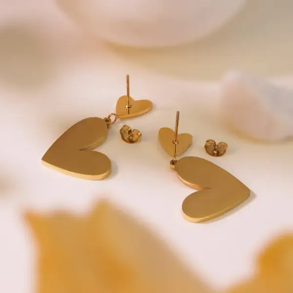 Wholesale 304 Stainless Steel Plastic Heart Shape Ion Plating (IP) Acrylic 18K Gold Plated Elegant Sweet Waterproof Non Tarnish Inlay White Gold Black Earrings Necklace Jewelry Set