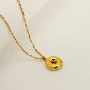 Gold / O 04 Chain