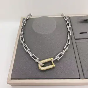 Gold Horseshoe Necklace (Silver) / 1 Strand/Package