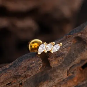 3370 Gold / Ear Studs