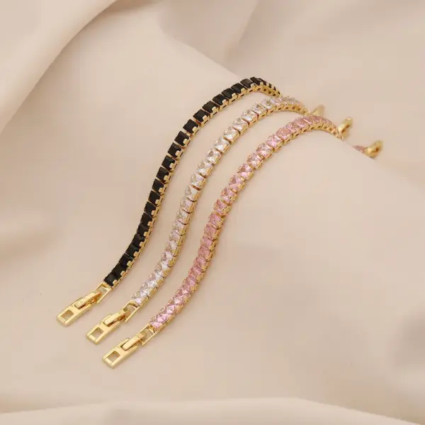 Wholesale Ion Plating (IP) Real Gold Plated Square 304 Stainless Steel Simple Style Classic Style Waterproof Non Tarnish 304 Stainless Steel Bracelets