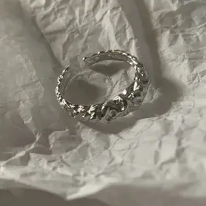 JZ1323 / Adjustable Opening