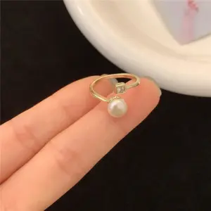 a Real Pearl Opening Style / Adjustable Opening