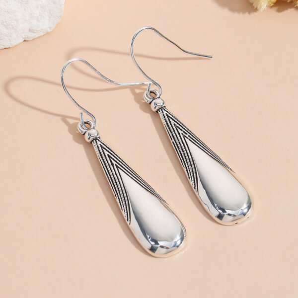 Wholesale European and American Cross-Border E-Commerce New Products Hot-Selling Women's Earrings Foreign Trade Popular Retro Fashion Creative Water Drop Women's Earrings