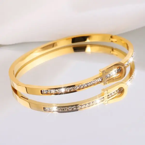 Wholesale 304 Stainless Steel Geometric Solid Color PVD Coated Rhinestones Real Gold Plated 18K Gold Hip-Hop Waterproof Non Tarnish Bangle