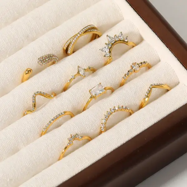 PVD Coated 18K Gold Real Gold Plated Solid Color Stainless Steel Simple Style Waterproof Non Tarnish Rings