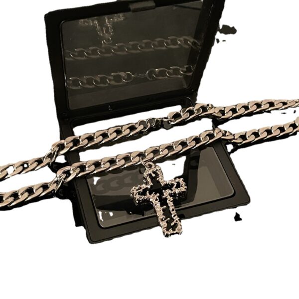 oly-dccda035b3a090d4c59bfaff91253995 Wholesale Dark Wind melting cross hip hop style Cuban necklace boys niche design sense female clavicle chain sweater chain
