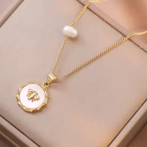X3178 Butterfly Freshwater Pearl Necklace