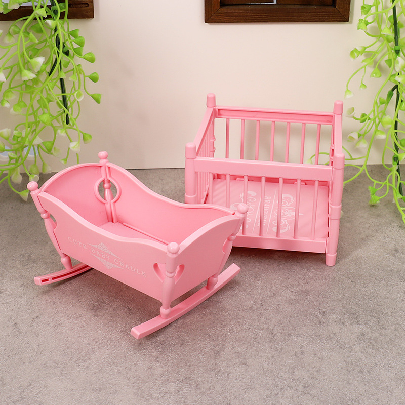 Wholesale miniature model furniture cradle crib surround bed Doll Aessories
