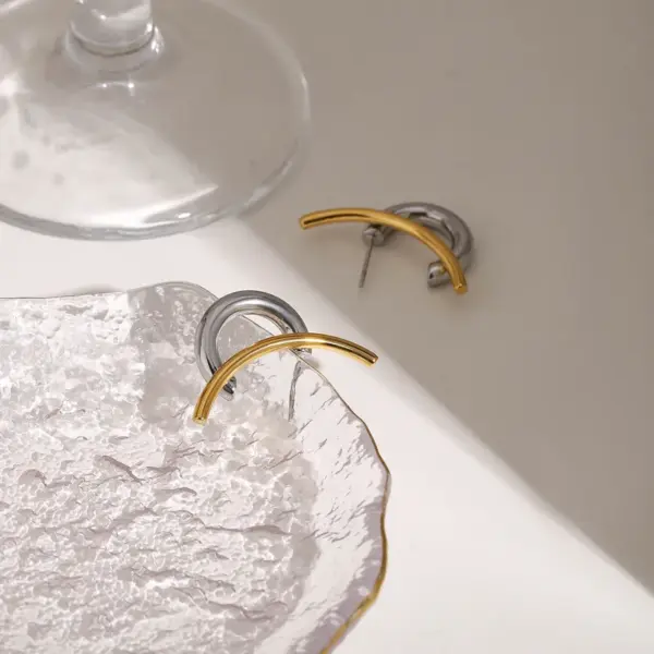 Real Gold Plated 304 Stainless Steel PVD Coated Geometric Waterproof Non Tarnish Modern Style Simple Style Commute Ear Studs For Women's