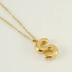 Letter S [Gold] / 18K