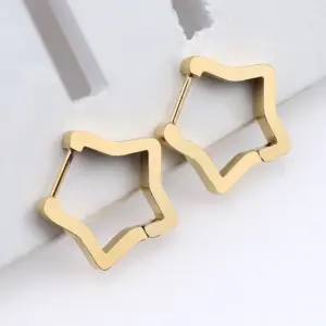 Five-Pointed Star Gold 18mm One Piece