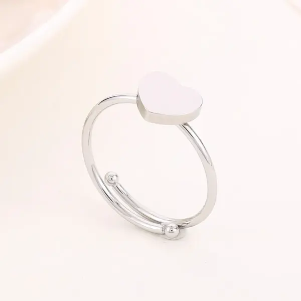 PVD Coated 18K Gold Plated Rose Gold Plated Heart Shape Titanium Steel Simple Style Waterproof Non Tarnish Rings