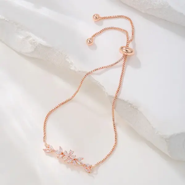 Wholesale Elegant Lady Geometric Copper 18k Gold Plated Zircon Bracelets In Bulk